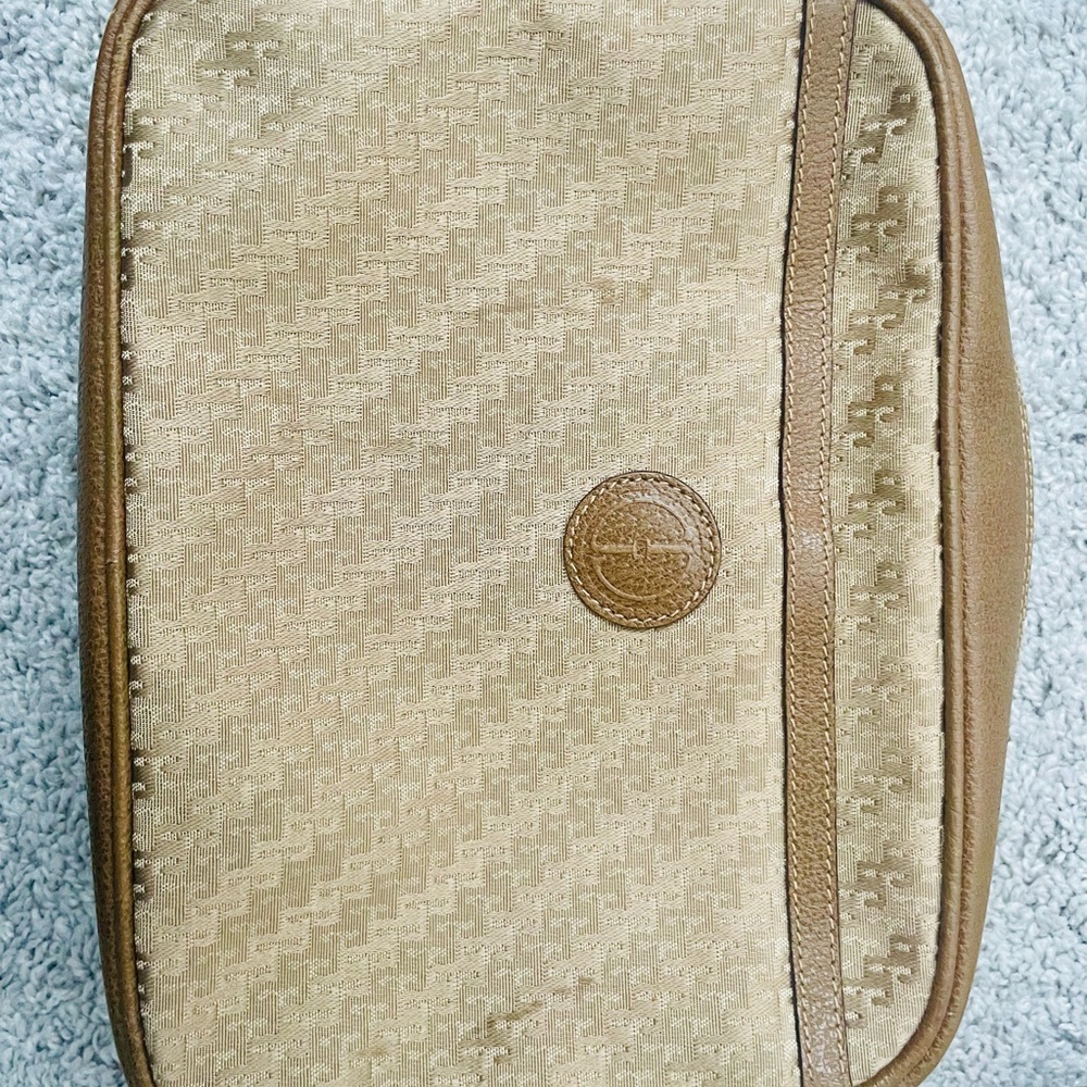 Gucci Tan and Brown Crossbody Bag - Picture 2 of 9